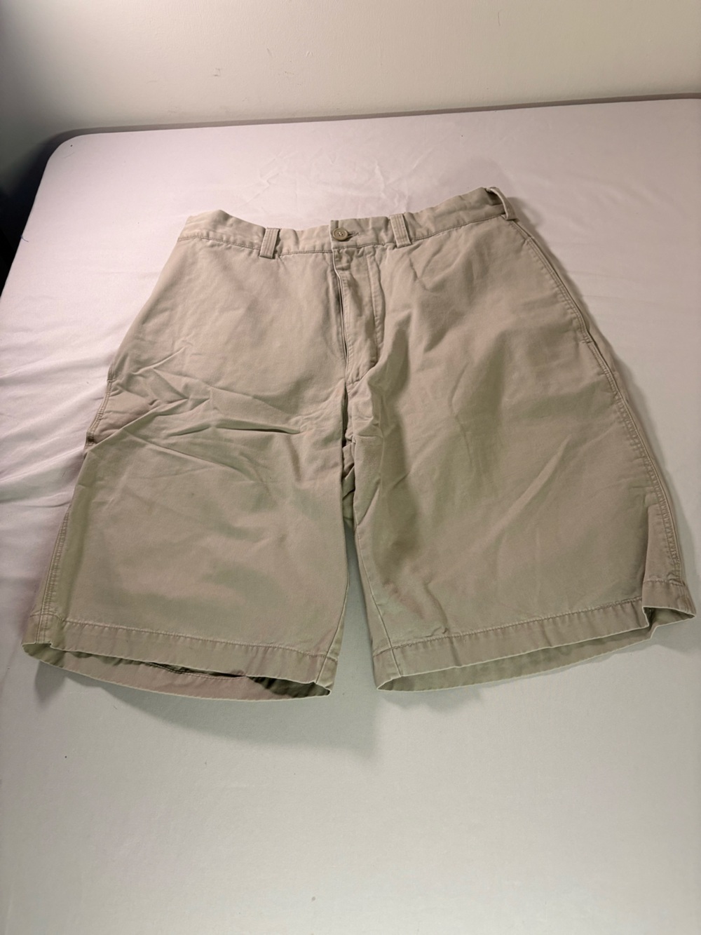 Perry Ellis Men's Khaki Flat-Front Shorts(ub3)